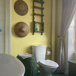 la salle de bain de Tracey, anglaise en Normandie. Séjour linguistique en France