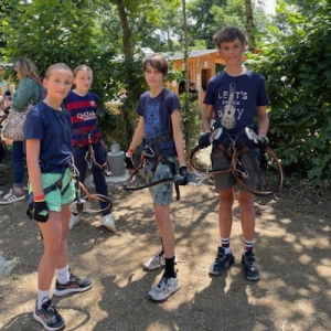 activité extérieure dans les arbres en anglais