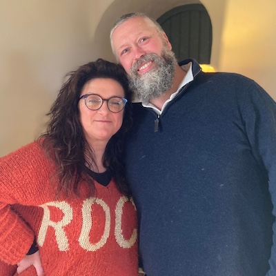 Couple anglais Katie et Matthew séjour en immersion