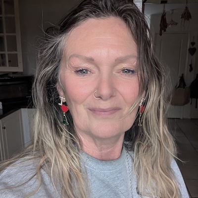 portrait de famille d'accueil Mélanie dans les Deux Sèvres