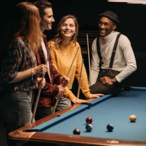 Parties de billard activité pendant votre séjour inguistique