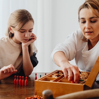 Améliorez votre Anglais sans quitter la France avec Bringing People Together